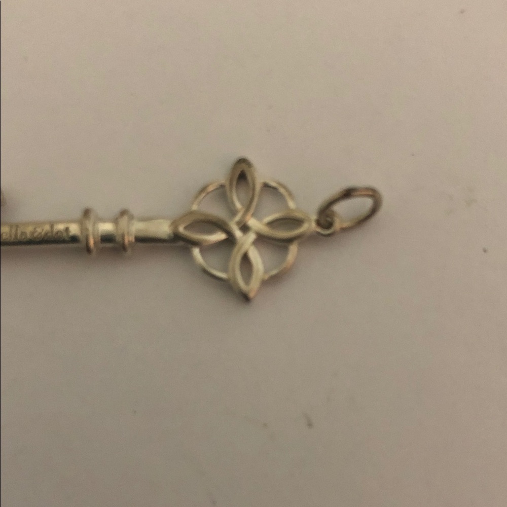 Stella & Dot Sterling Silver (925) Four Point Celtic Knot Key Pendant - Picture 3 of 5